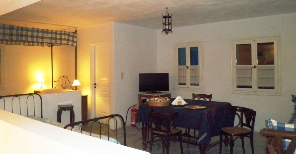 Angelica'S Hotel Frý Екстериор снимка