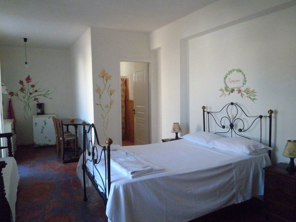 Angelica'S Hotel Frý Екстериор снимка